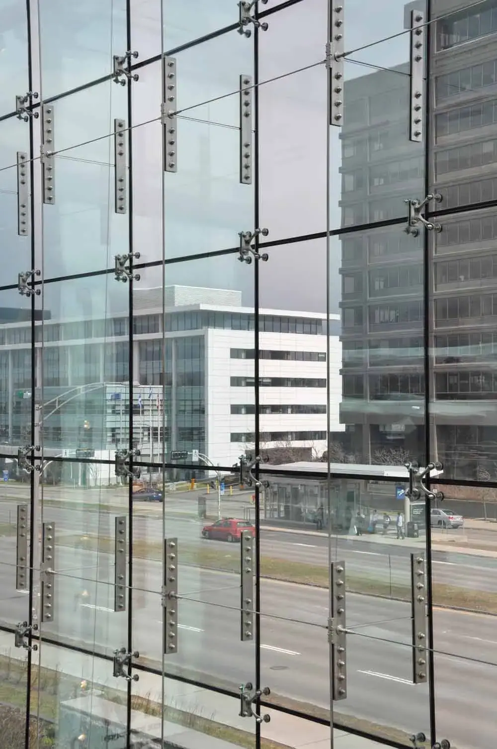 Point-fixed spider glazing facade with stainless-steel spider fittings